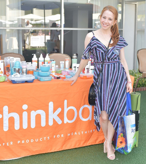 Amy Davidson feet photo thumbnail