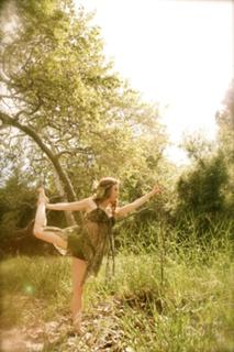 Amy Davidson feet photo thumbnail
