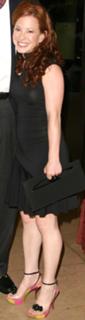 Amy Davidson feet photo thumbnail