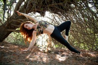 Amy Davidson feet photo thumbnail