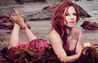 Amy Davidson feet photo thumbnail