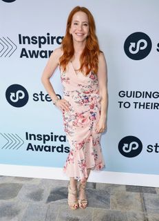 Amy Davidson feet photo thumbnail