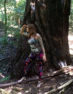 Amy Dumas feet photo thumbnail