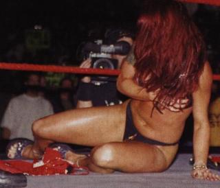 Amy Dumas feet photo thumbnail