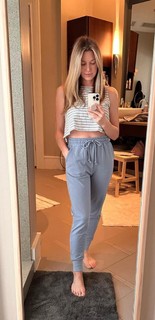 Amy Earnhardt feet photo 9