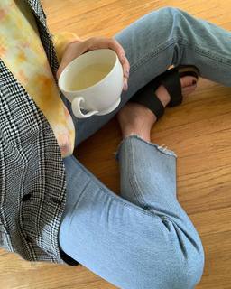 Amy Forsyth feet photo 2
