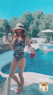 Amy Garber feet photo 9