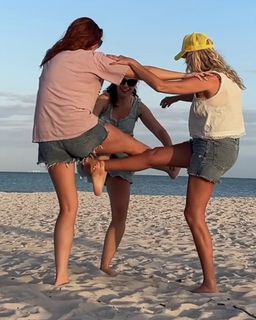 Amy Garber feet photo 1