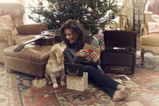 Amy Grant feet photo 4