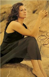 Amy Grant feet photo 11