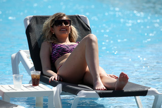 Amy Hart feet photo 1
