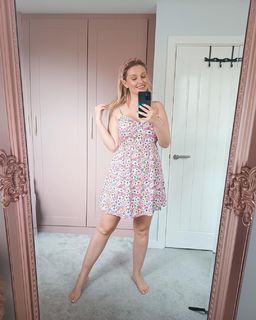 Amy Hart feet photo 18