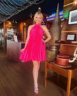 Amy Hart feet photo 10