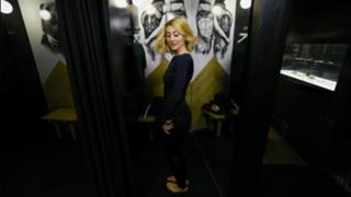Amy Heidemann feet photo 7