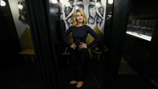 Amy Heidemann feet photo 5