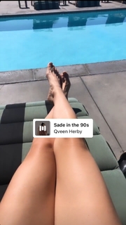 Amy Heidemann feet photo 4