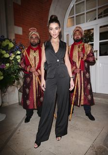 Amy Jackson feet photo thumbnail