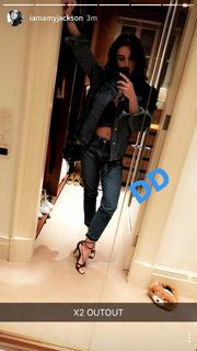 Amy Jackson feet photo thumbnail