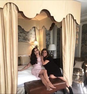 Amy Jackson feet photo thumbnail