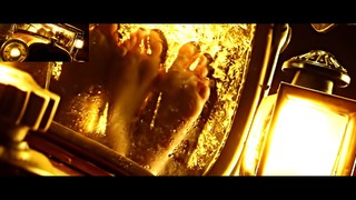 Amy Jackson feet photo thumbnail