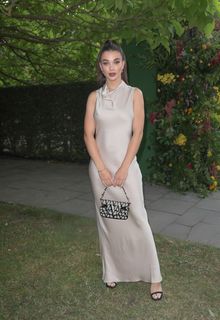Amy Jackson feet photo 4
