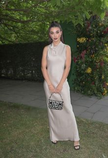 Amy Jackson feet photo 19