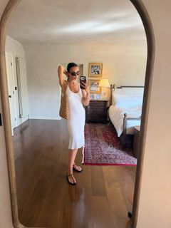 Amy Jackson feet photo 6