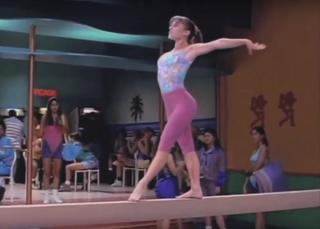 Amy Jo Johnson feet photo thumbnail