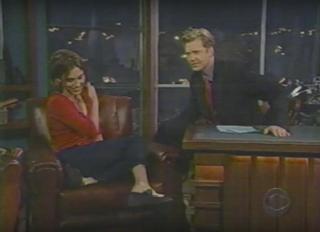 Amy Jo Johnson feet photo thumbnail