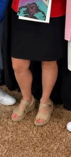 Amy Jo Johnson feet photo 2