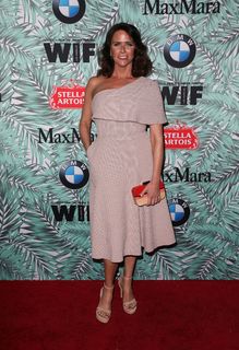 Amy Landecker feet photo 7