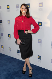 Amy Landecker feet photo 11