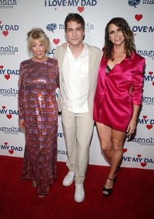 Amy Landecker feet photo 5