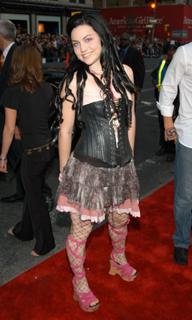Amy Lee feet photo thumbnail