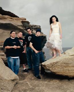 Amy Lee feet photo thumbnail