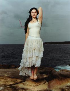 Amy Lee feet photo thumbnail