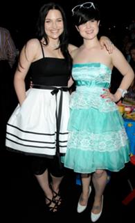 Amy Lee feet photo thumbnail
