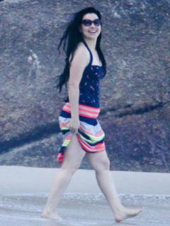 Amy Lee feet photo thumbnail