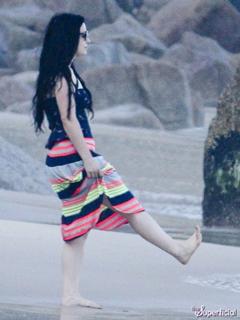 Amy Lee feet photo thumbnail