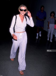 Amy Locane feet photo 5