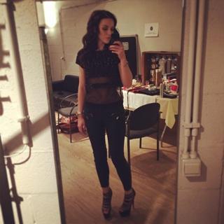 Amy Macdonald feet photo thumbnail