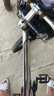 Amy Macdonald feet photo thumbnail