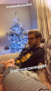 Amy Macdonald feet photo thumbnail