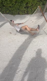 Amy Macdonald feet photo thumbnail