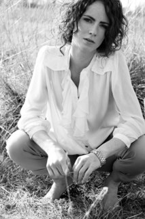Amy Manson feet photo 18