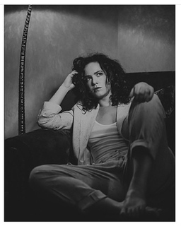 Amy Manson feet photo 18
