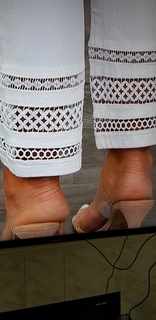 Amy Morrison feet photo 4