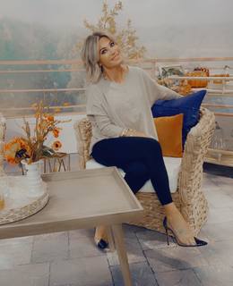Amy Morrison feet photo 2