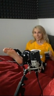 Amy Nelson feet photo 15