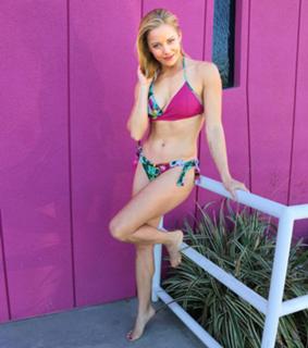 Amy Paffrath feet photo 10